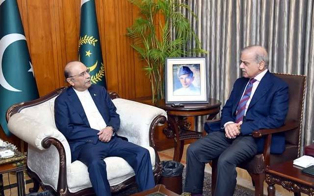 صدر مملکت سے وزیر اعظم کی ملاقات؛ سیاسی اور سیکورٹی صورتحال پر تبادلہ خیال