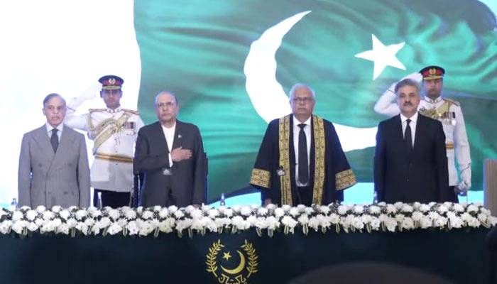وفاقی آئینی عدالت کے ججوں کی تعداد 13کیے جانے کا امکان