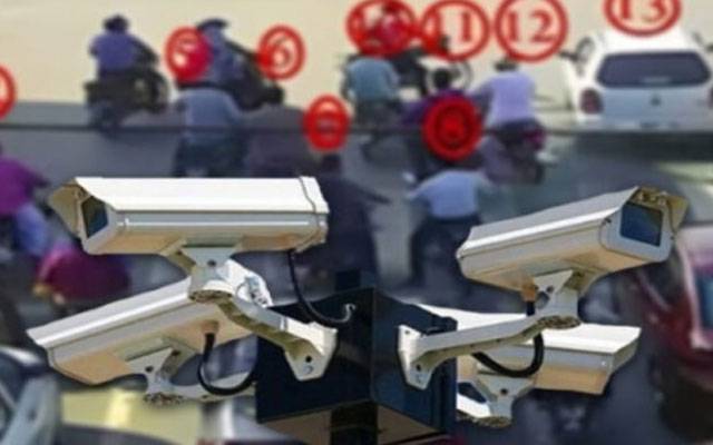 حادثے کا باعث بننے والی گاڑی کا ٹریکر نہ ہونے پر مالک کو ایک لاکھ روپے کا چالان 