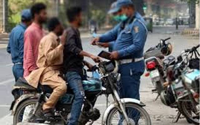 ٹریفک پولیس کم عمر ڈرائیورز کیخلاف متحرک، 4 لاکھ سے زائد چالان