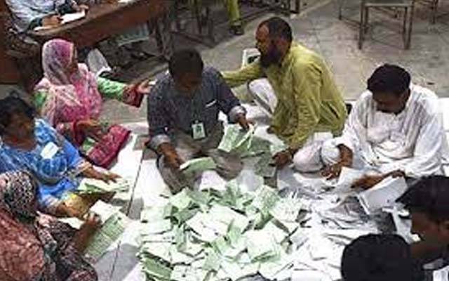 این اے 104;32 پولنگ سٹیشنز کے نتائج فارم 45 کے مطابق آگئے 