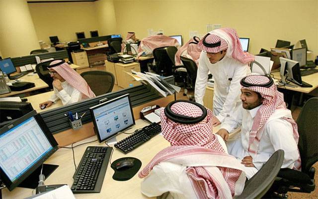 عرب امارات: آئندہ سال ملازمین کی تنخواہوں میں کتنا اضافہ ہوگا؟