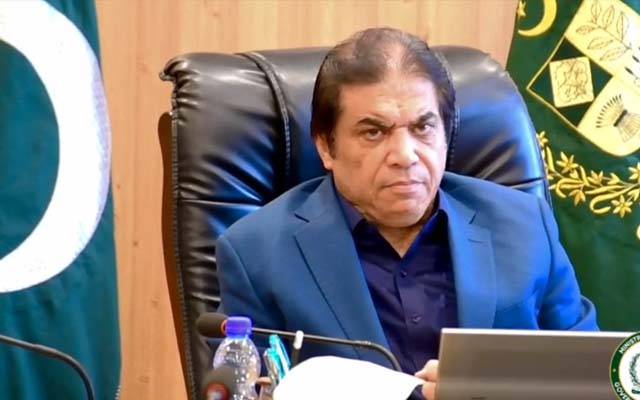 بغیر ٹکٹ سفر کرنے والا اور کروانے والا دونوں جیل جائیں گے; وزیر ریلوے 