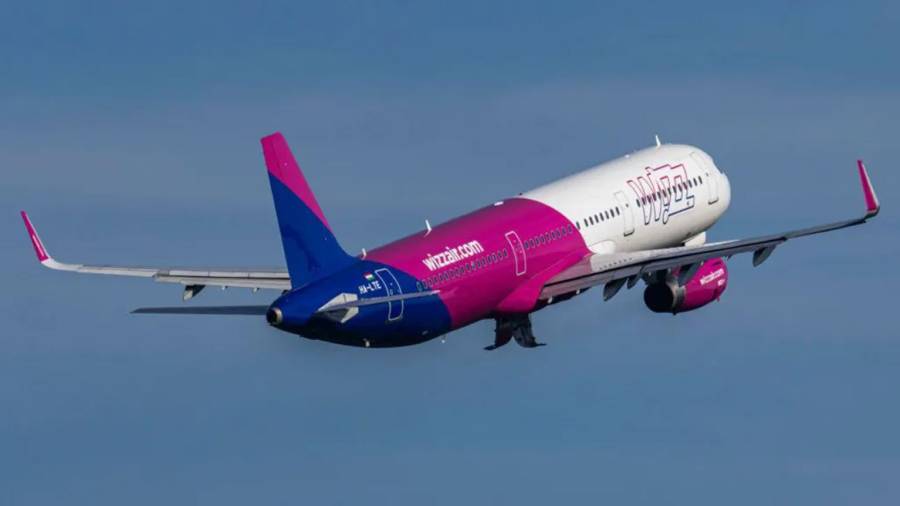 Airbus crisis, 6000 Airbus planes grounded, City42, Solar radiation, Software problem, flight schedule disrupted, 