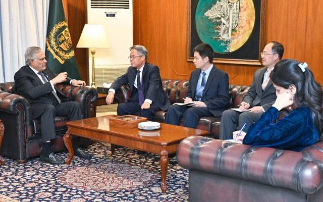  چینی سفیر کی اسحاق ڈار سے ملاقات، حالیہ علاقائی اور بین الاقوامی امور پر گفتگو 