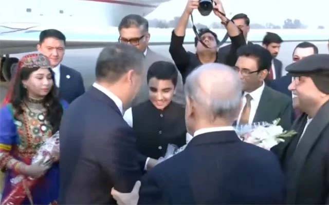کرغزستان کے صدر 2 روزہ دورے پر اسلام آباد پہنچ گئے