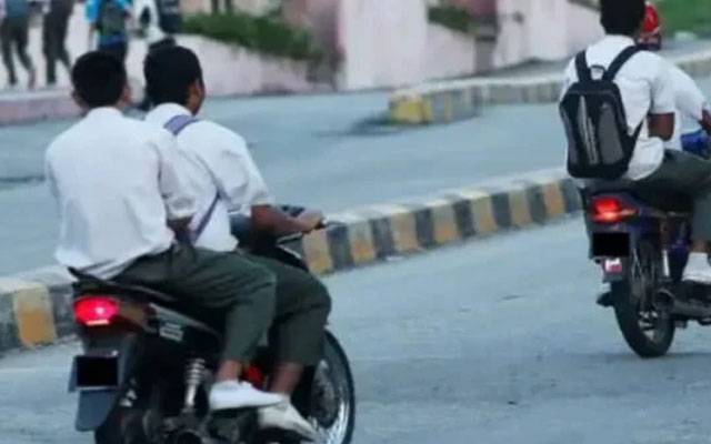 لائسنس بنوائیں اور ہیلمٹ خریدیں، سٹوڈنٹس کو ایک ہفتے کی مہلت مِل گئی