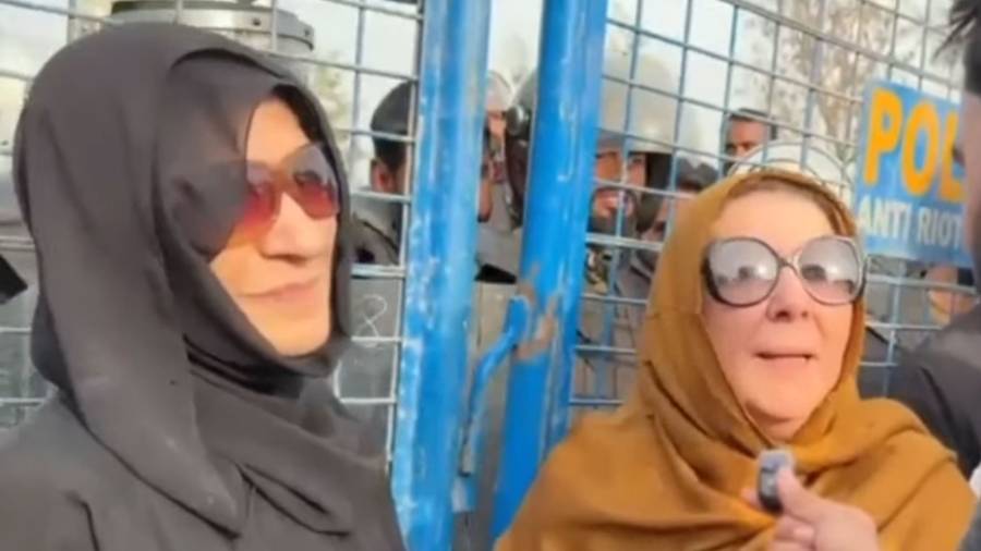 پولیس کو دھمکیاں،علیمہ خان نے اڈیالہ جیل والی سڑک کی سکیورٹی درہم برہم کردی