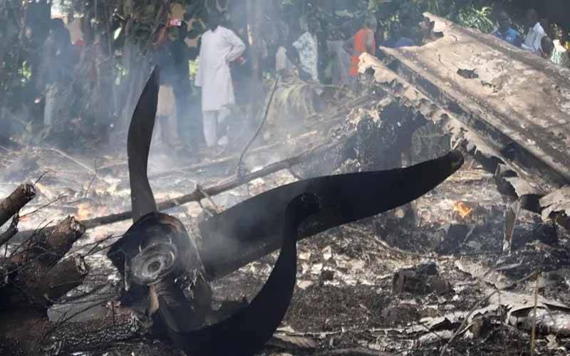 سوڈان :فوجی طیارہ ہنگامی لینڈنگ کے دوران کریش کرگیا،تمام افراد ہلاک