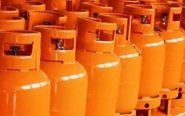 کراچی: ایل پی جی کی قیمتوں نے ٹرپل سنچری کر لی  