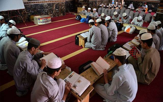 پنجاب حکومت نے مذہبی جماعت کی مساجد و مدارس کے لیے فنڈز کی منظوری دے دی