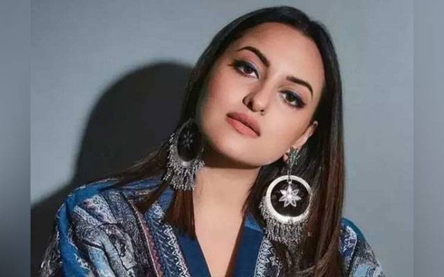 سوناکشی سنہا کے ساتھ ایئرپورٹ پر کیا ہوا؟ اداکارہ شدید برہم