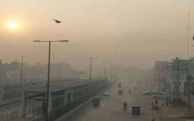 لاہور میں فضائی آلودگی برقرار، ایئر کوالٹی انڈیکس 270 تک پہنچ گیا