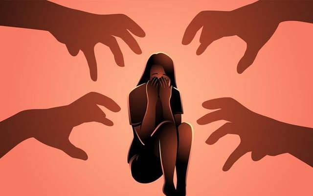 خاتون سے زیادتی کرنے والا ملزم اپنے ہی ساتھیوں کی فائرنگ سے ہلاک