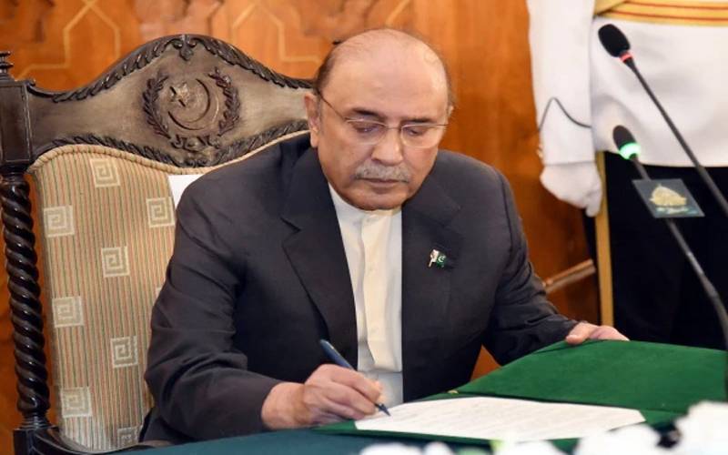 صدر زرداری نے طارق جہانگیری کوجج کے عہدے سے ڈی نوٹیفائی کرنیکی منظوری دیدی  