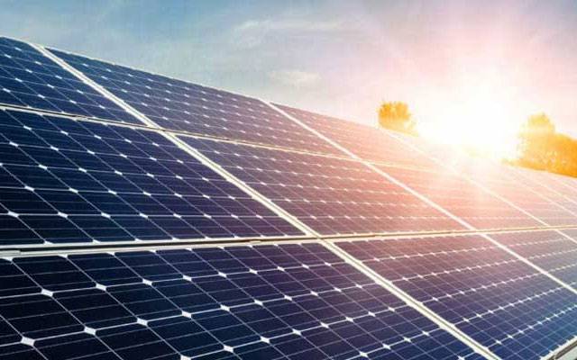  سندھ:محکمہ تعلیم کا اسکولوں میں سولر سسٹم لگانے کا فیصلہ