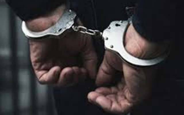 درجنوں مقدمات میں مطلوب 5 عادی مجرم گرفتار