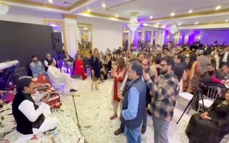  شیر میاندادقوال کی امریکا میں شاندار پرفارمنس ،پاکستانی کمیونٹی جھوم اٹھی   