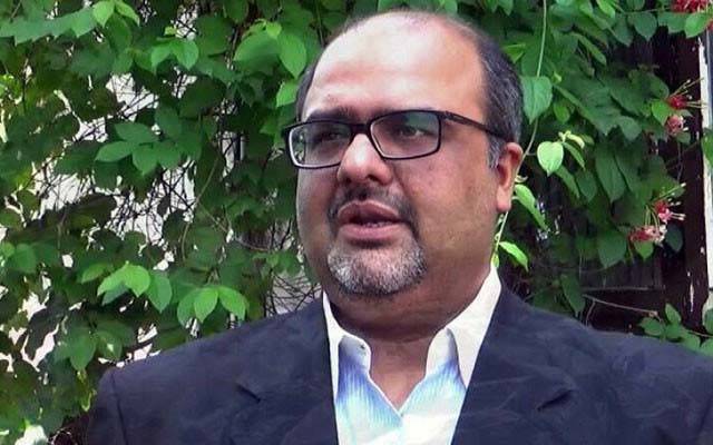 سینئر سیاستدان شہزاد اکبر پر نامعلوم افراد کا حملہ ؛ ناک کی کی ہڈی بھی ٹوٹ گئی 
