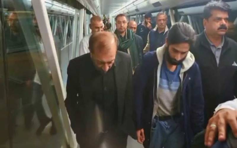ڈاکٹر عمران فاروق کے دونوں صاحبزادے کراچی پہنچ گئے  