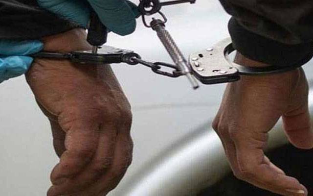 غازی آباد ؛ شادی والے گھر میں خواتین کو ہراساں کرنیوالے 2 ملزم گرفتار 
