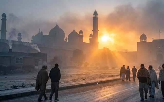 الوداع؛ 2025 کا آخری سورج غروب