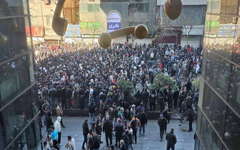 ایران میں جاری پرُتشدد مظاہرے چھٹے روز میں داخل، تعلیمی اور سرکاری اداروں میں چھٹیاں  