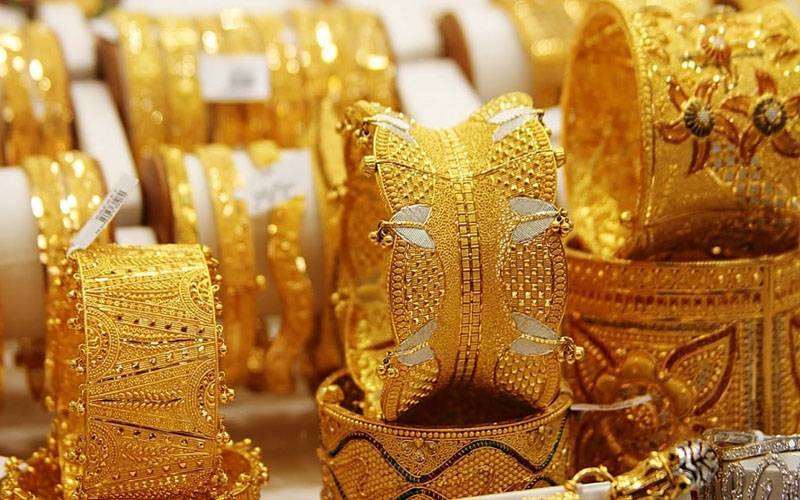 سونا کی قیمت زمین پر آ گری,ایک ہی دن میں ہزاروں روپے کمی