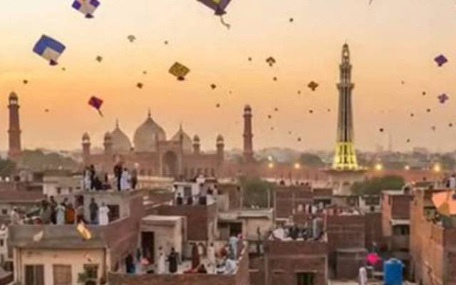لاہور میں بسنت کی تیاریاں: اندرون شہر کی 105 عمارتیں انتہائی خطرناک قرار