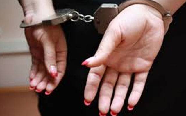 منشیات رکھنے کے الزام میں لیڈی پولیس کانسٹیبل گرفتار