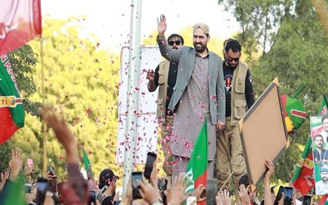 کراچی:پی ٹی آئی جلسہ،سہیل آفریدی نمائش چورنگی کی جانب گامزن