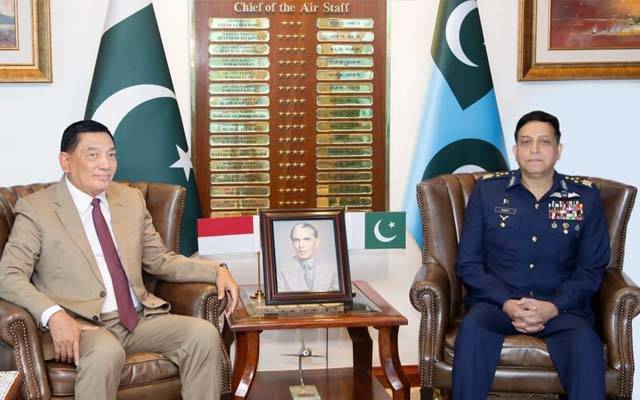 ائیر چیف مارشل ظہیر احمد بابر سدھو سے انڈونیشیا کے  دفاعی وفد کی ملاقات 