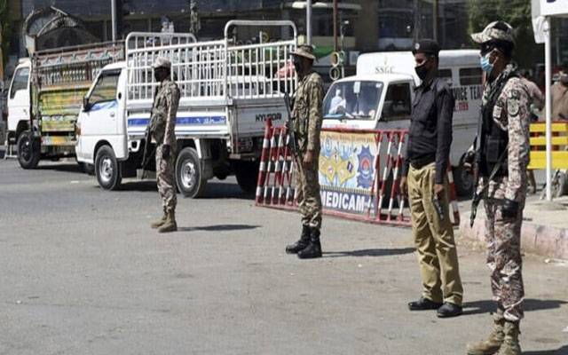  لاہور:شہر کے داخلی و خارجی راستوں پر پولیس ہائی الرٹ، سخت چیکنگ جاری