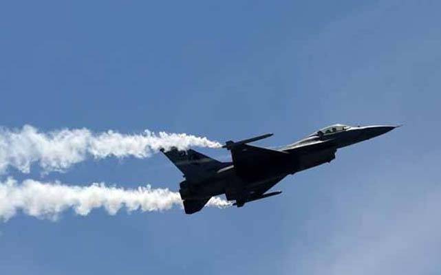 روسی فوج کا یوکرینی ایف.16لڑاکا طیارہ مار گرانے کا دعویٰ