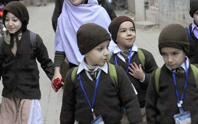 شدید سردی : کے پی کے میں سکولوں کے اوقات کار تبدیل 