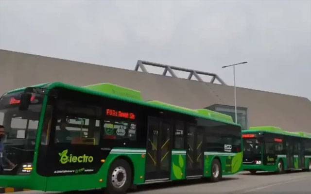 لاہور: بجلی کی جبری لوڈشیڈنگ، الیکٹرک بس سروس گھنٹوں معطل