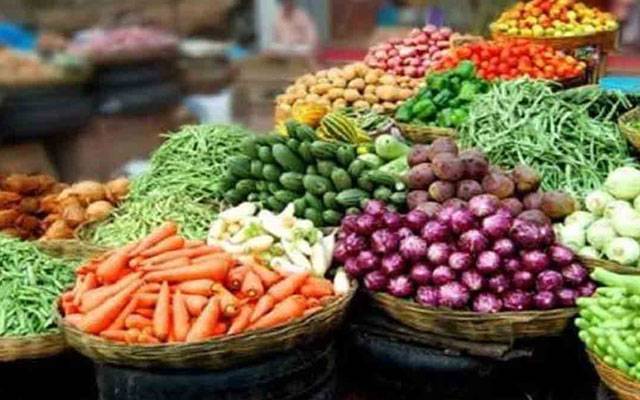 سبزیوں اور پھلوں کی من مانی قیمتوں پر فروخت، عام آدمی پس گیا