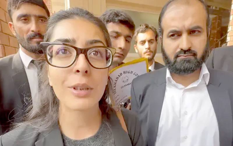 ایمان مزاری اور ہادی علی چٹھہ کی ضمانت منسوخ، گرفتار کرکے پیش کرنے کا حکم