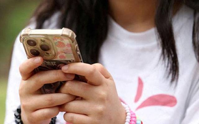 آسٹریلیا میں تاریخی کریک ڈاؤن؛ 47 لاکھ سوشل میڈیا اکاؤنٹ بند ہو گئے  