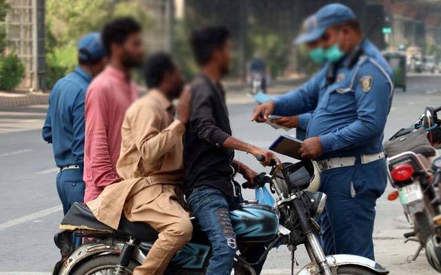 کتنے چالان کا ٹارگٹ؟ وارڈن نے قانونی نوٹس بھیجتے ہوئے بھانڈا پھوڑ دیا 
