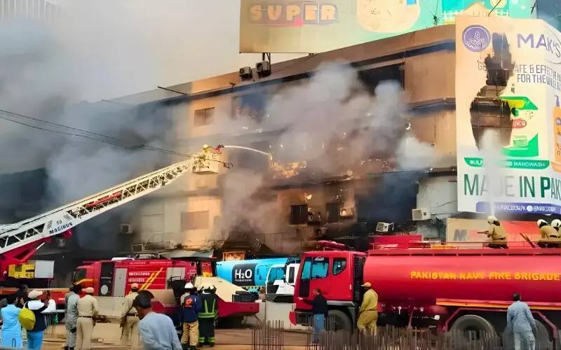سانحہ گل پلازہ؛ کراچی الیکٹرانکس ڈیلرز ایسوسی ایشن کا مارکیٹس بند رکھنے کا اعلان