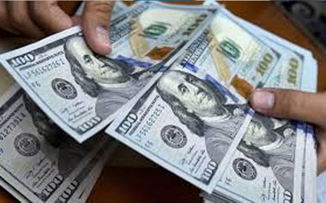انٹربینک کے بعد اوپن مارکیٹ سے بھی ڈالر کی خبر آگئی