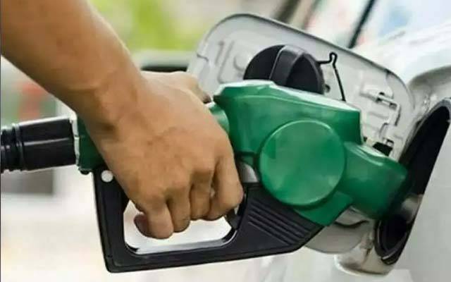 پیٹرولیم مصنوعات پر کتنا اور کون کون سا ٹیکس عوام سے لیا جا رہا ہے ؟ تفصیل سامنے آگئی 
