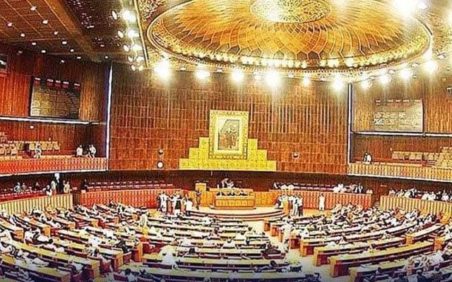 قومی و صوبائی اسمبلیز میں خواتین کیلئے مختص 192 مخصوص نشستیں ختم کرنے کا بل پیش