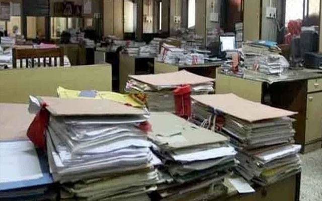 سرکاری ملازمین کی وفات کے بعد بچوں کو ملازمت دینے  متعلق فیصلہ معطل