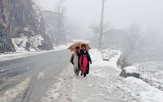 مری اور ایبٹ آباد شہر میں بارش،گلیات میں برف باری کا سلسلہ جاری 