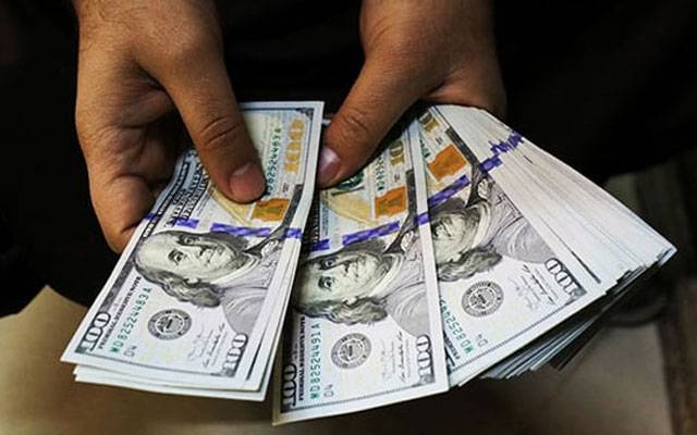 ڈالر کی قیمت میں کمی