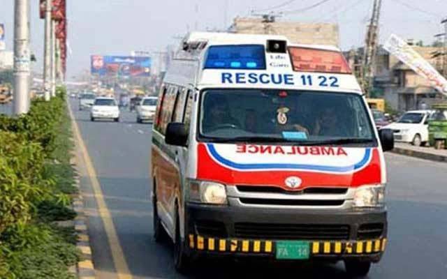 سندر میں تیز رفتار کار نے نوجوان کو کچل دیا