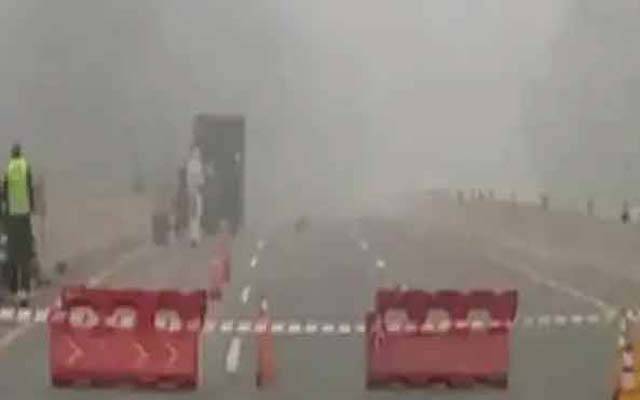موٹروے دھند کے باعث بند 