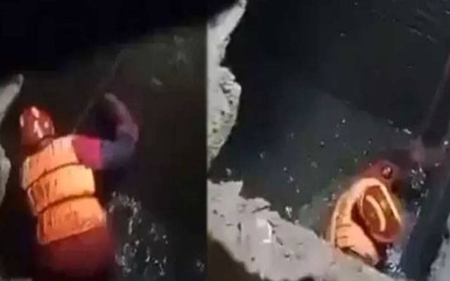  داتا دربار کے قریب نالے میں گرنے والی خاتون کی لاش مل گئی، بچی کی تلاش جاری